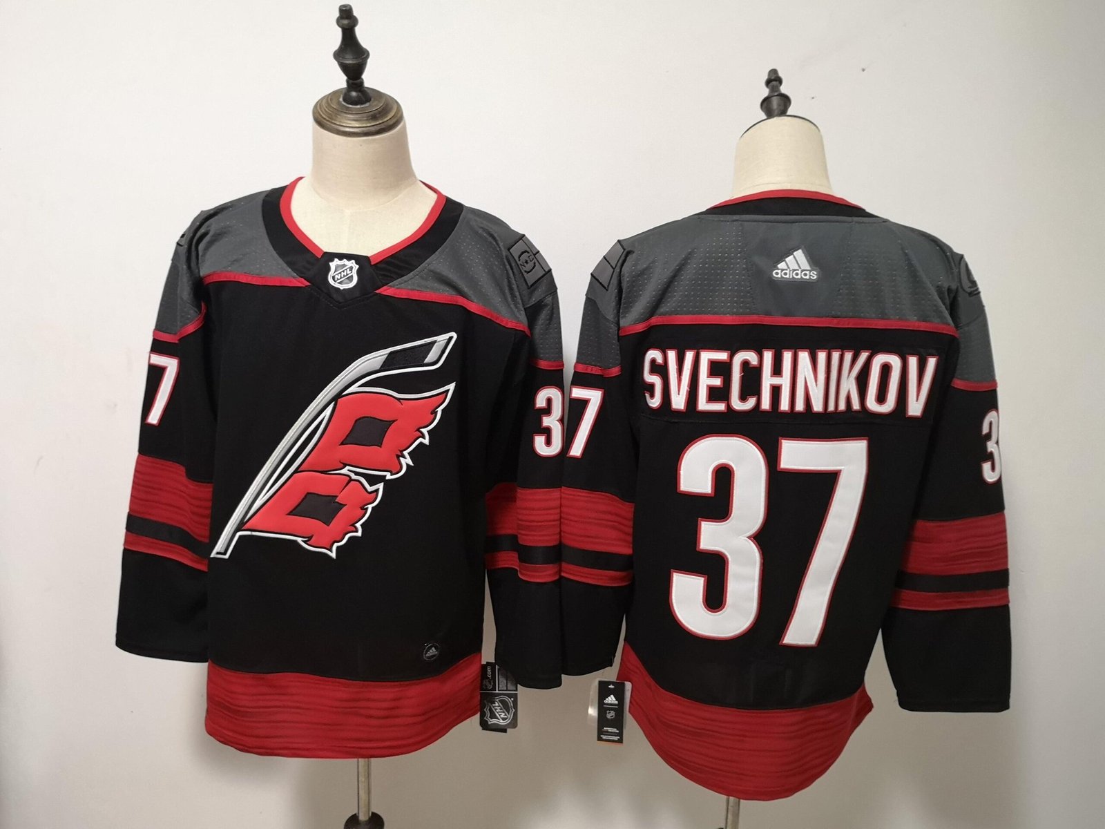 Jersey Carolina Hurricanes Preta - Imagem 3