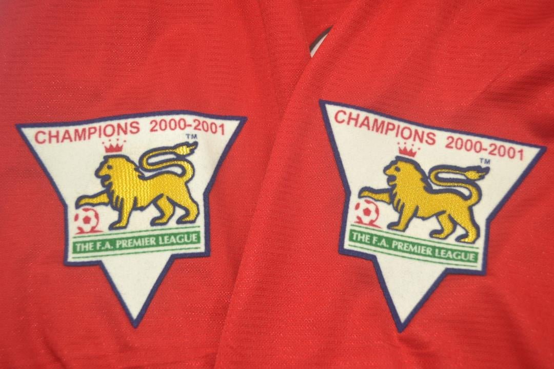Camisa Manchester United Home 00/02 - Versão Retrô "Veron" Nº 4 - Imagem 4