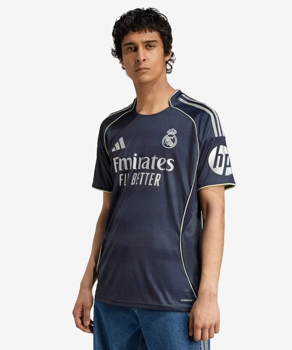 Camisa Real Madrid 2025/26 II Torcedor