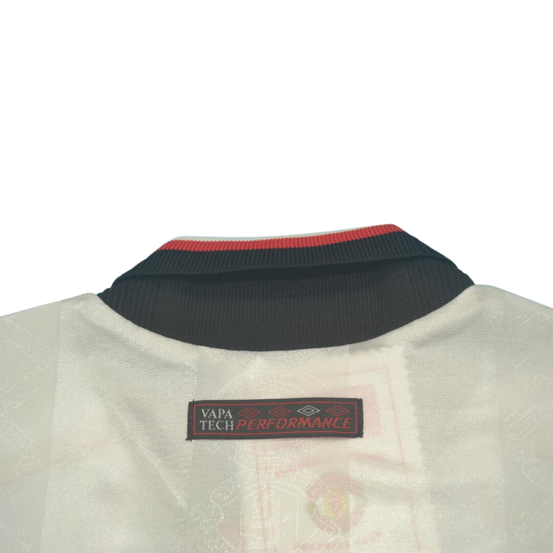 Camisa Manchester United Away 97/99 - Versão Retrô "Giggs" Nº 11 - Imagem 3