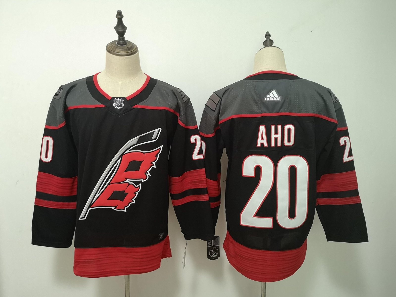 Jersey Carolina Hurricanes Preta - Imagem 2