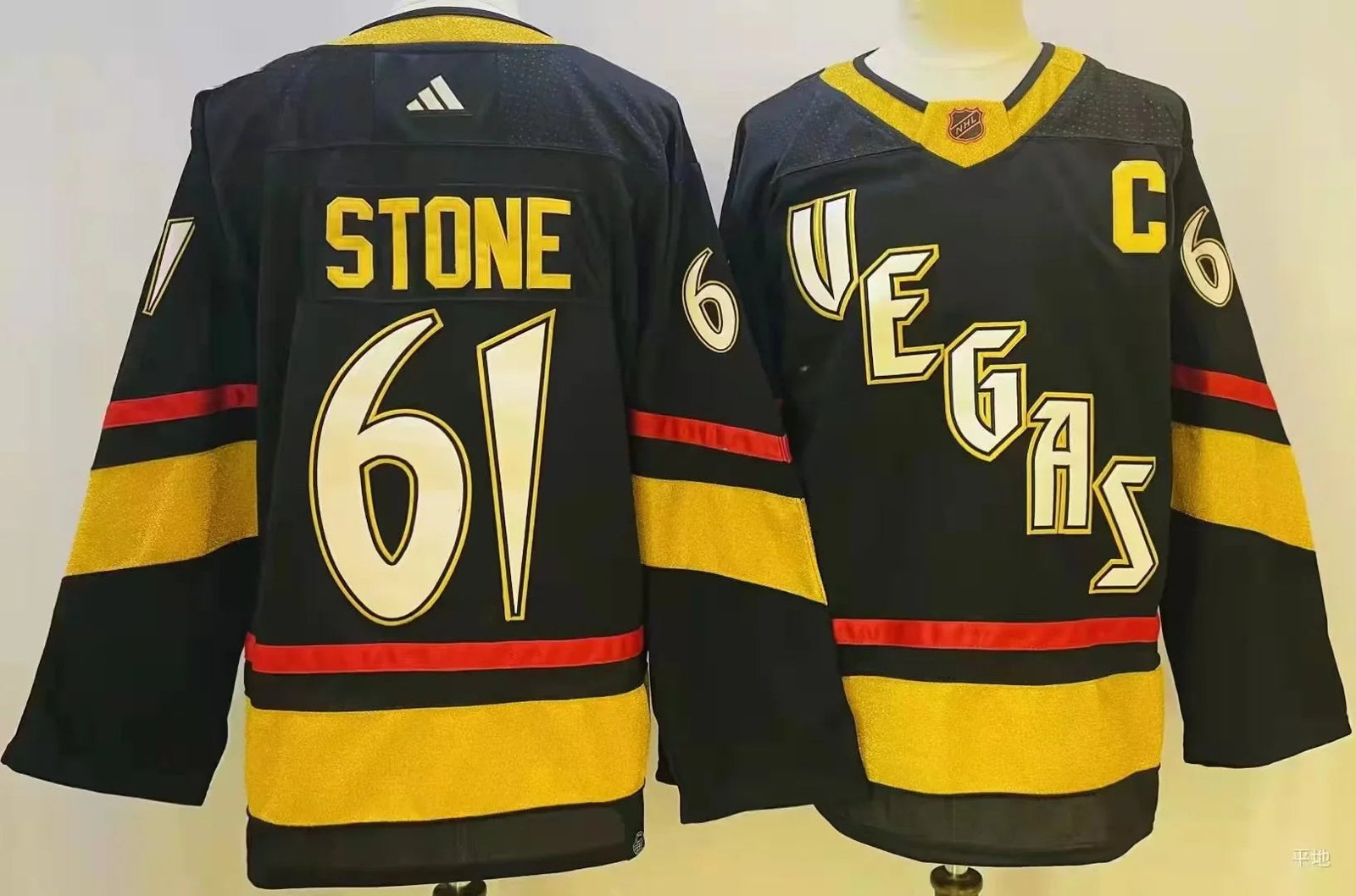 Camisa NHL Vegas Golden Knights Reverse Retrô 2.0 Jersey Preta - Imagem 4