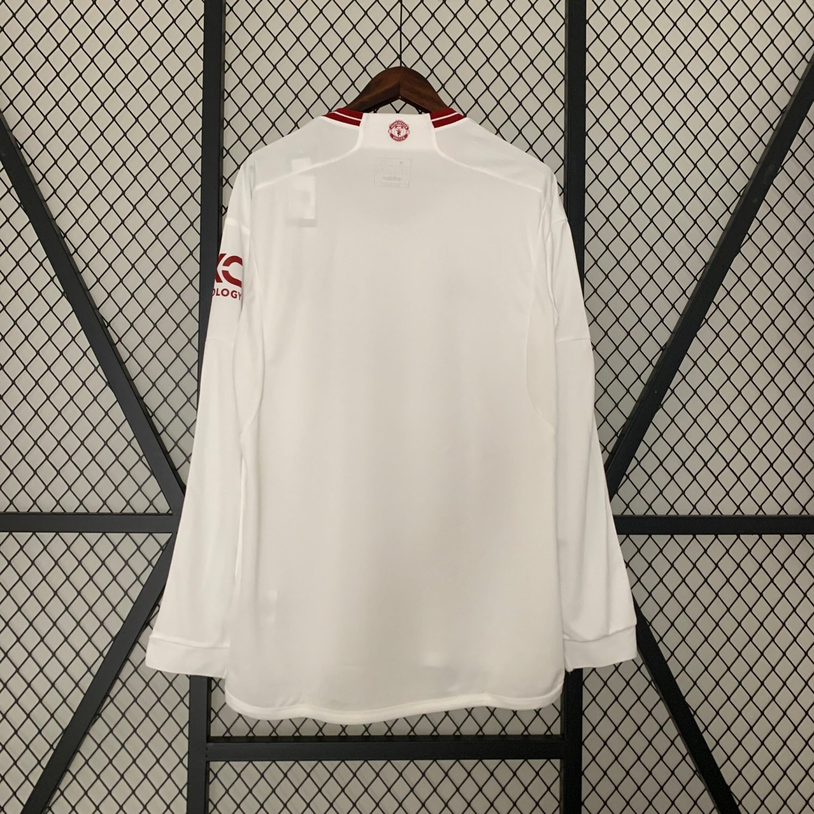 Camisa Manchester United 2023/24 Third - Manga Longa - Imagem 2