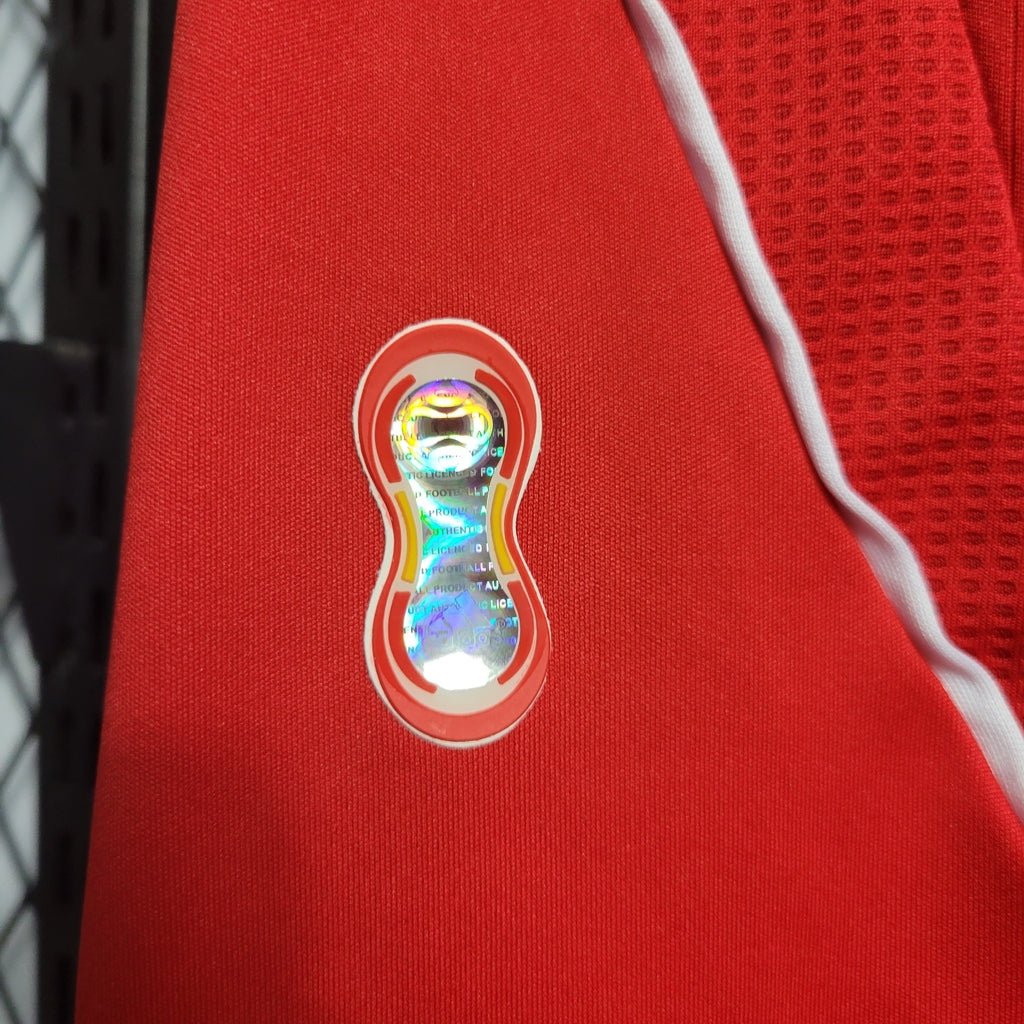Camisa Retrô Liverpool 2006/07 Masculino Vermelho - Imagem 6