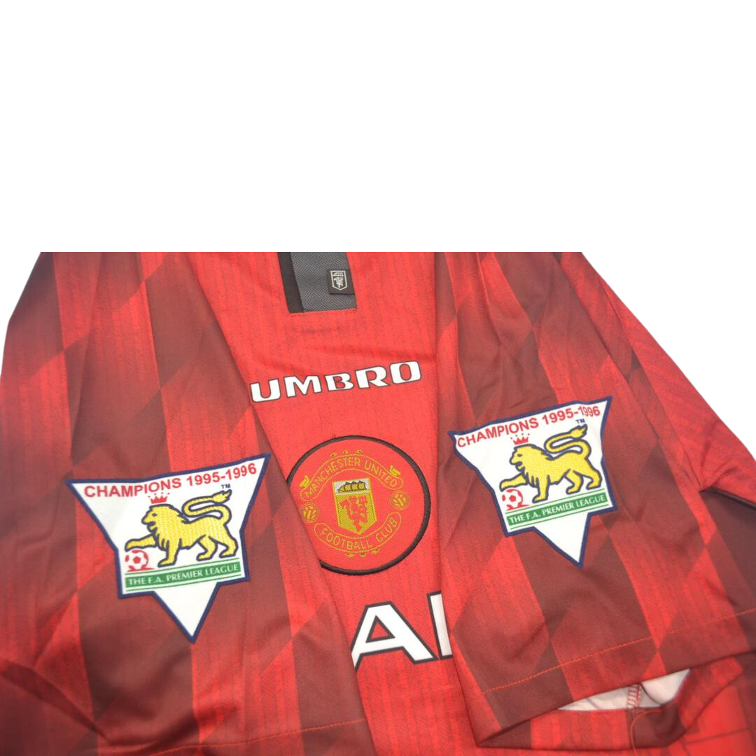 Camisa Manchester United Home 96/98 - Versão Retrô "Cantona" Nº 7 - Imagem 12