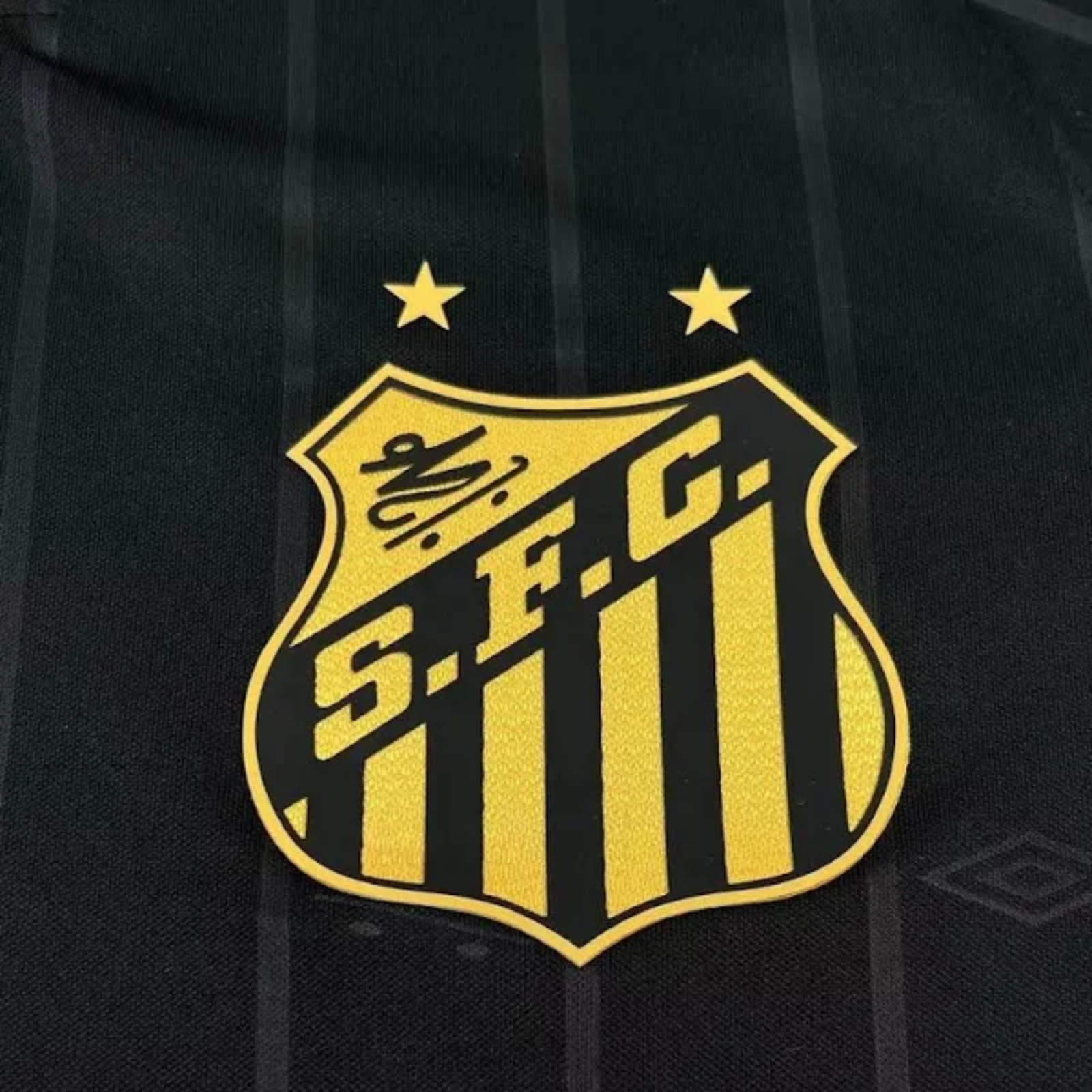 Camisa Masculina Umbro Santos Charlie Brown Jr. Torcedor 2024/25 Edição Especial - Imagem 3