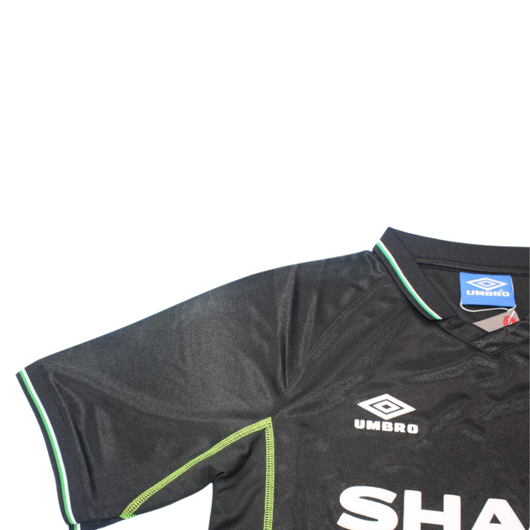 Camisa Manchester United Away 98/00 - Versão Retrô "Sheringham" Nº 10 - Imagem 15