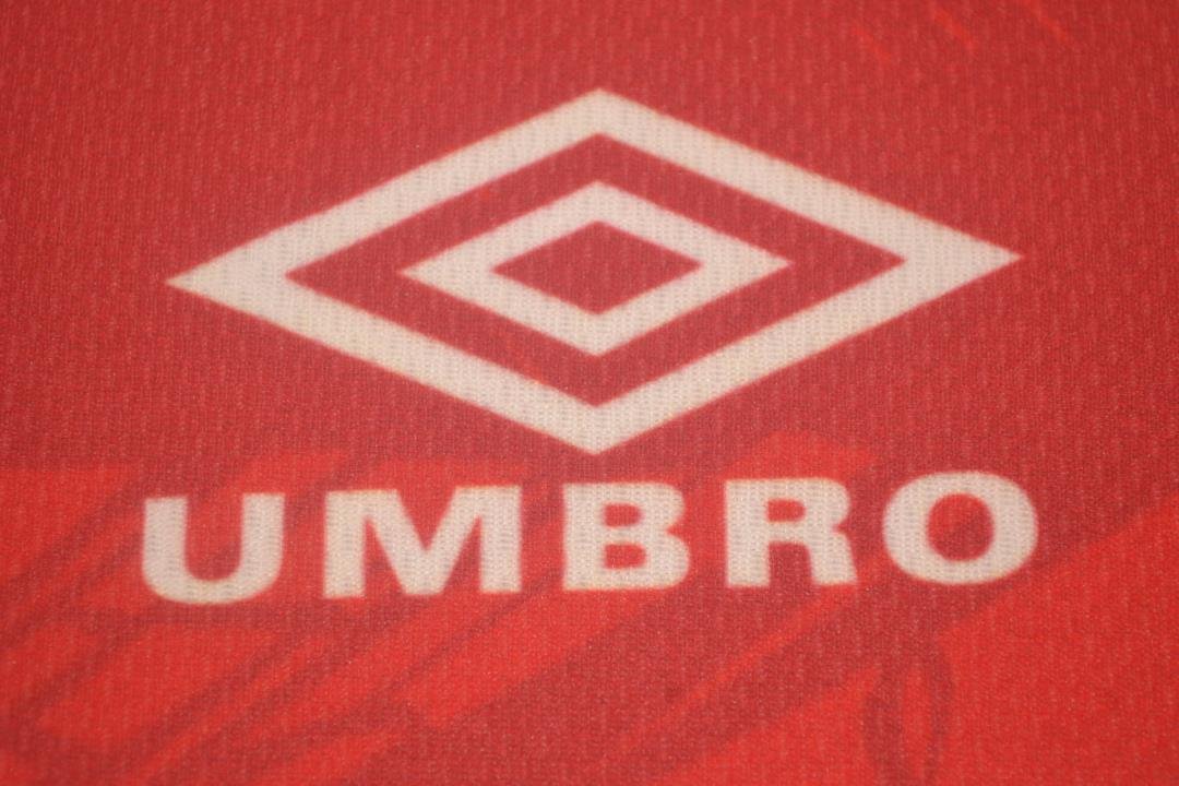 Camisa Manchester United Home 94/96 - Versão Retrô "Cantona" Nº 7 - Imagem 12