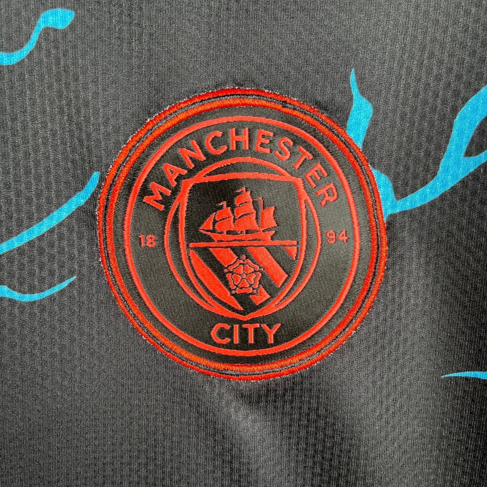 Camisa Manchester City Edição Especial 23/24 - Imagem 3