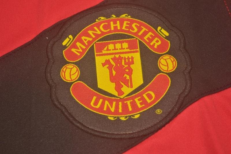 Camisa Manchester United Home 09/10 - Versão Retrô "Valencia" Nº 25 - Imagem 14