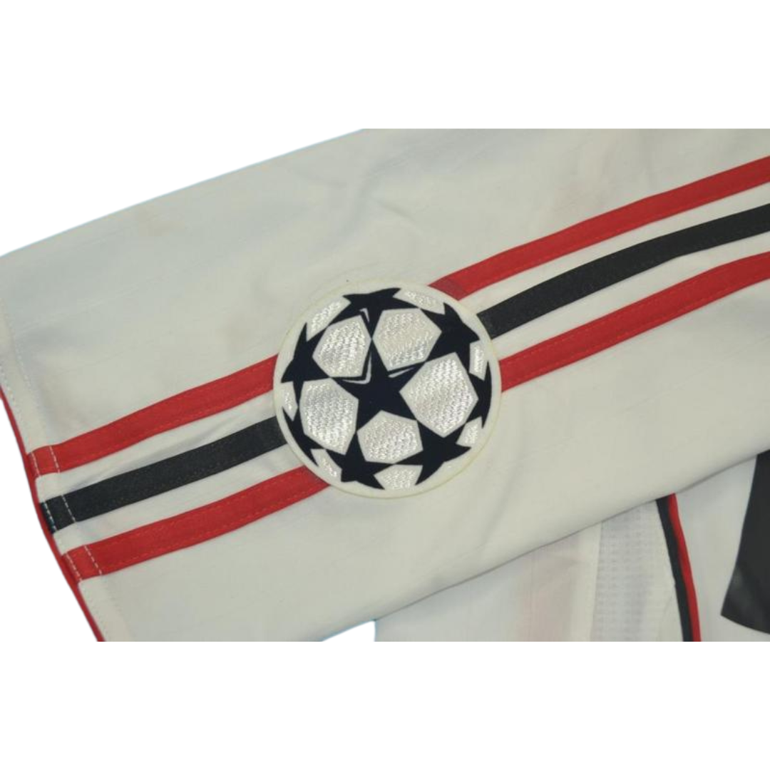 Camisa Retrô Milan Away UCL Finale Versão 2007 "Maldini" N°.3 - Imagem 5