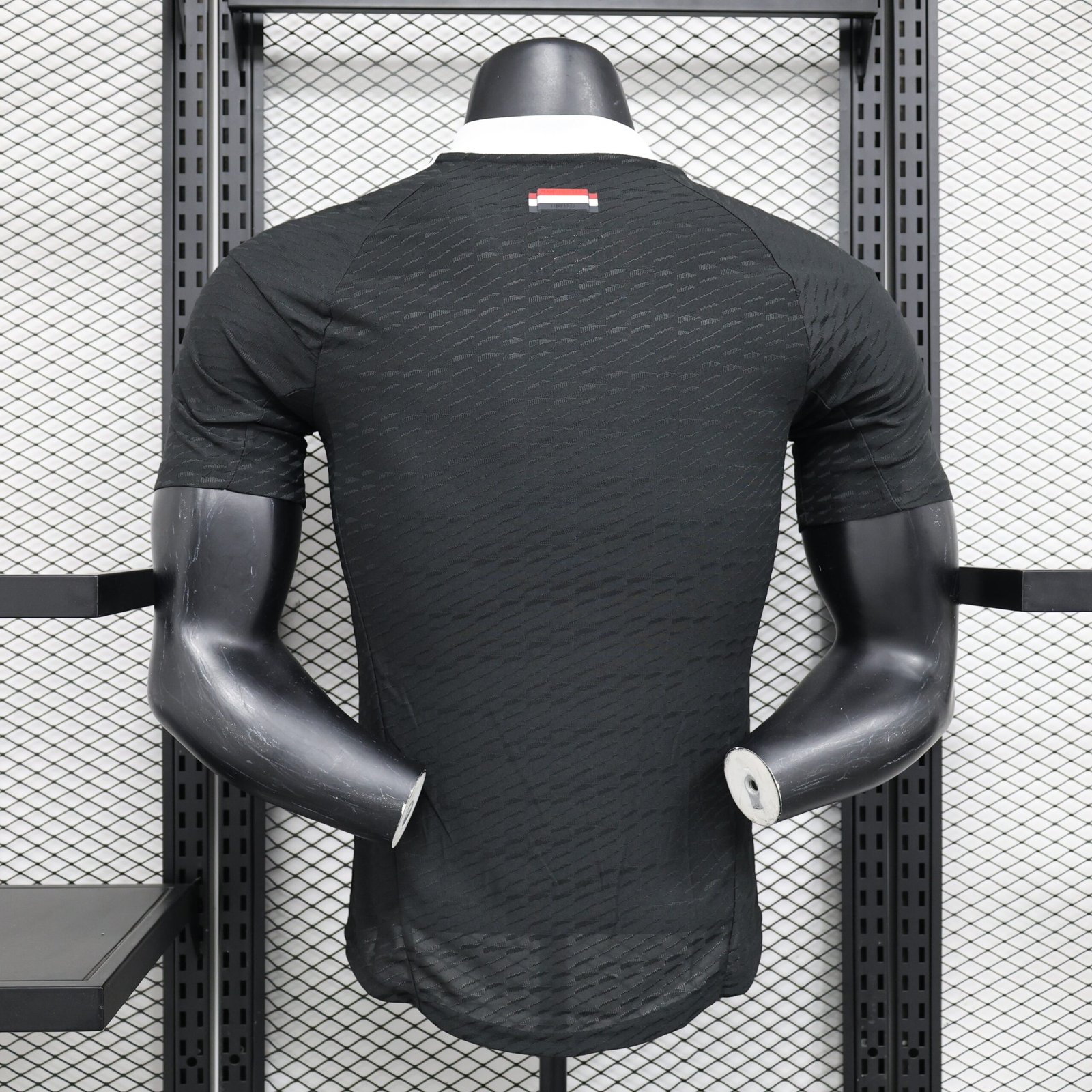 Camisa Manchester United 2024/25 Jogador Masculino - Preta e Branca - Imagem 2