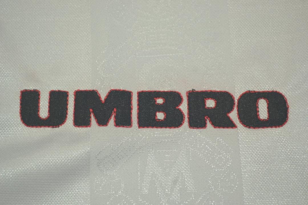 Camisa Manchester United Away 97/99 - Versão Retrô "Giggs" Nº 11 - Imagem 5