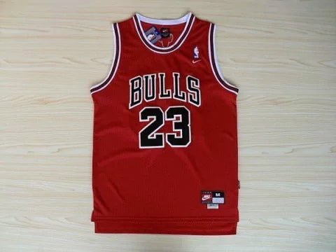 Regata NBA Retrô Chicago Bulls Authentic Jordan 23 - Vermelha - Imagem 4