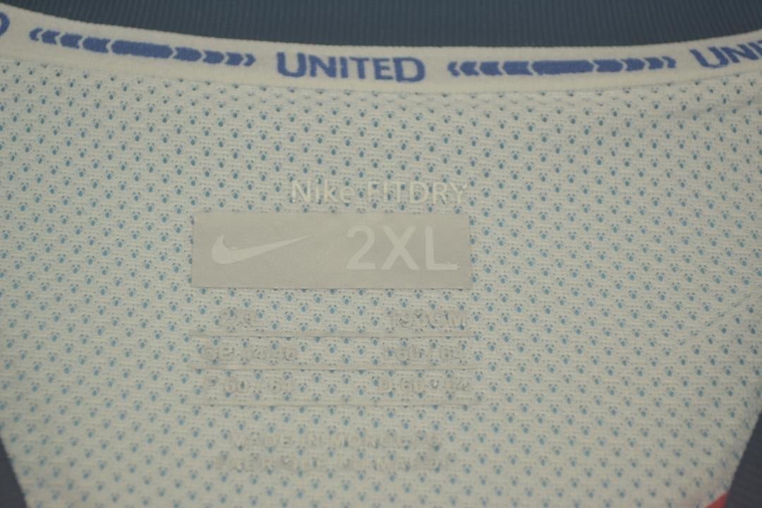 Camisa Manchester United UCL Final 08/09 - Versão Retrô "Berbatov" Nº 9 - Imagem 10
