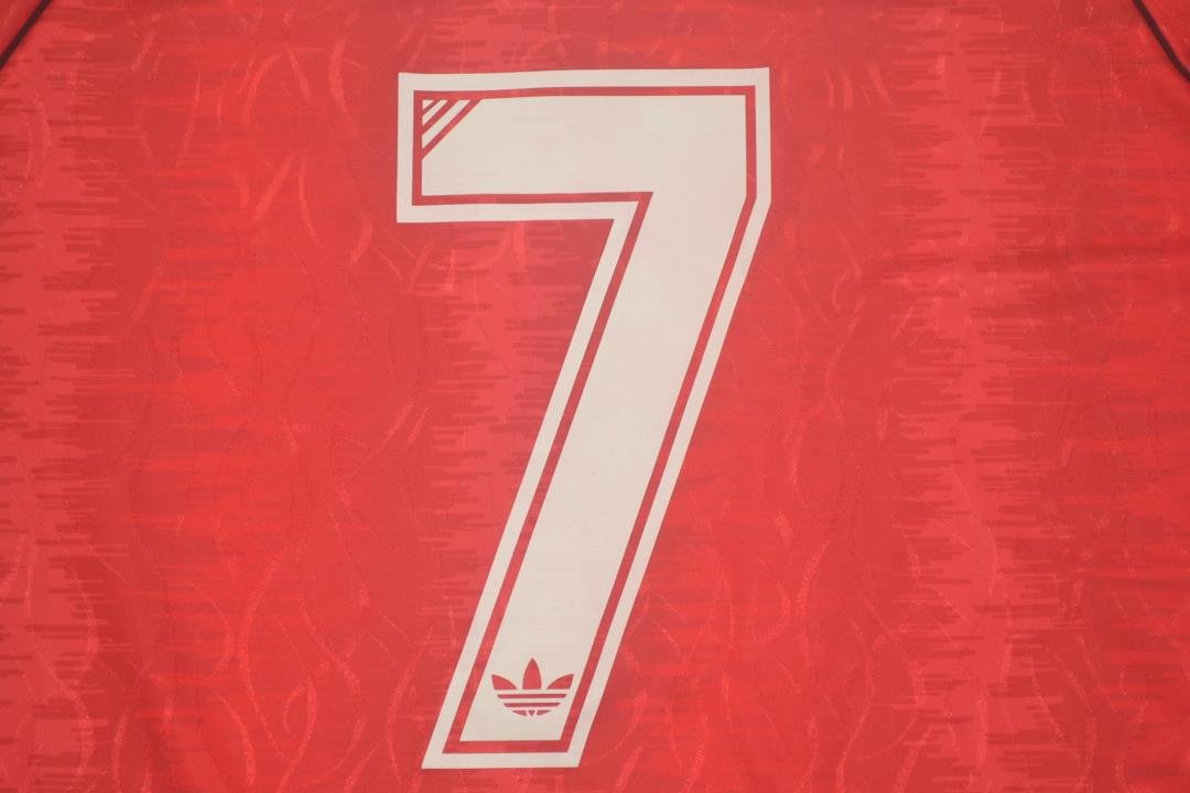 Camisa Manchester United Home 90/92 - Versão Retrô "Cantona" Nº 7 - Imagem 15