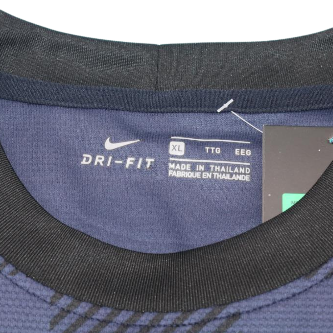 Camisa Manchester United Away 13/14 - Versão Retrô "Van Persie" Nº 20 - Imagem 12