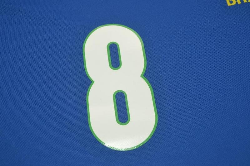 Camisa Retrô Brasil Away 1998 "Dunga" N°.8 - Imagem 18