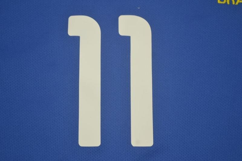 Camisa Retrô Brasil Away Copa do Mundo Versão 2002 "Ronaldinho" N°.11 - Imagem 7