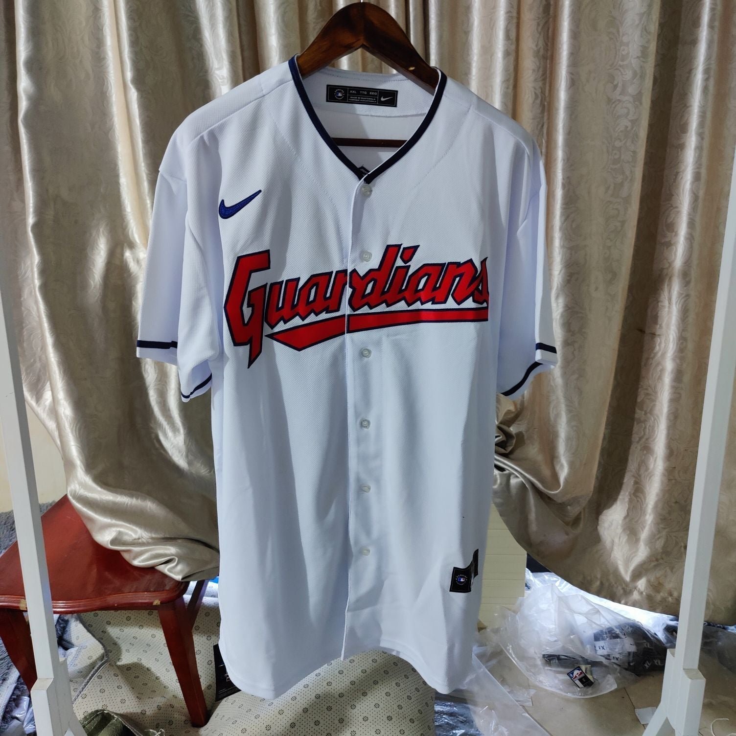 Camisa MLB Cleveland Guardians Jersey Branca Torcedor - Imagem 2