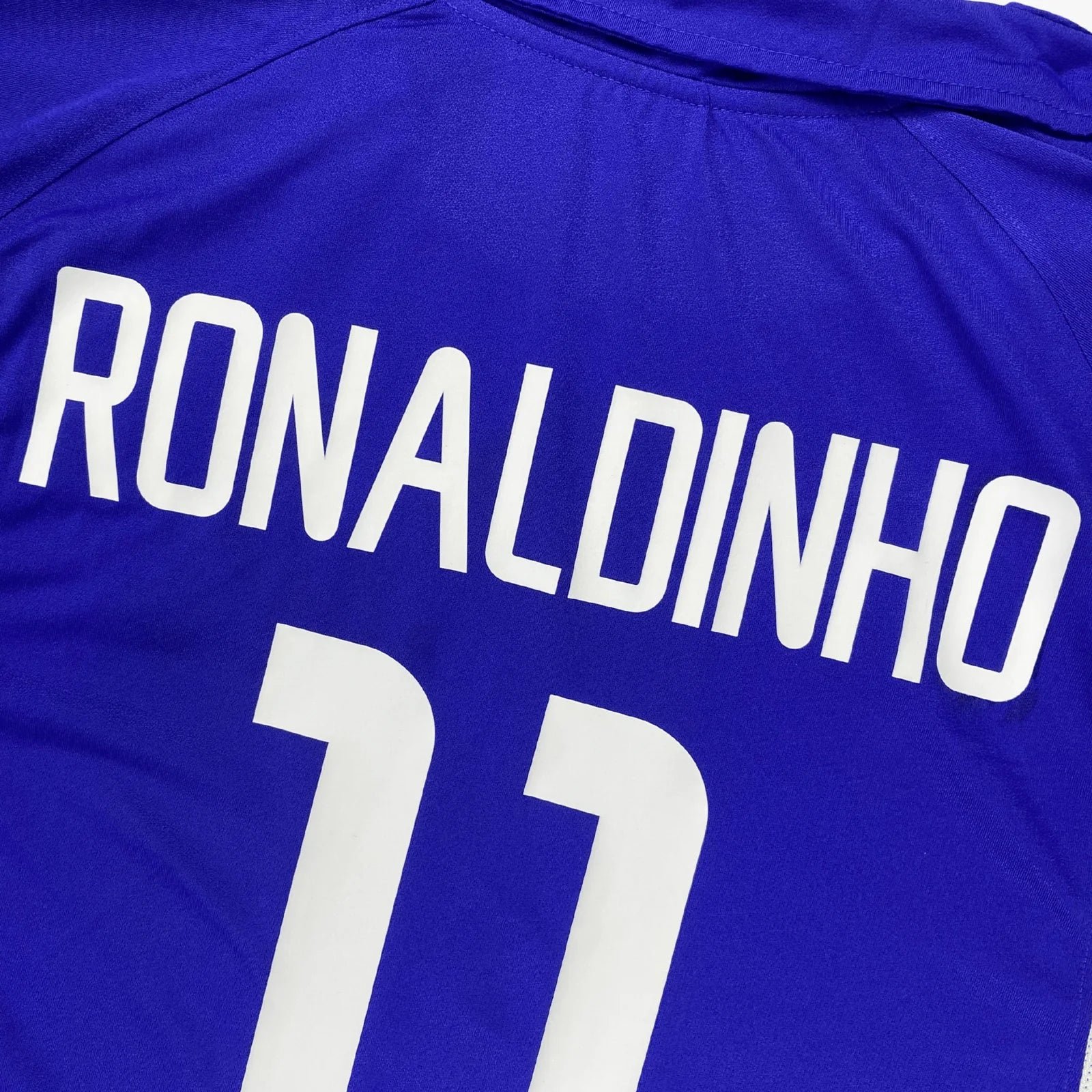 Camisa Retrô Brasil Away Copa do Mundo Versão 2002 "Ronaldinho" N°.11 - Imagem 4