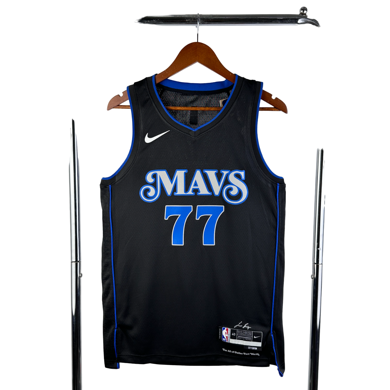 Regata NBA Dallas Mavericks Authentic Doncic 77 - Preta