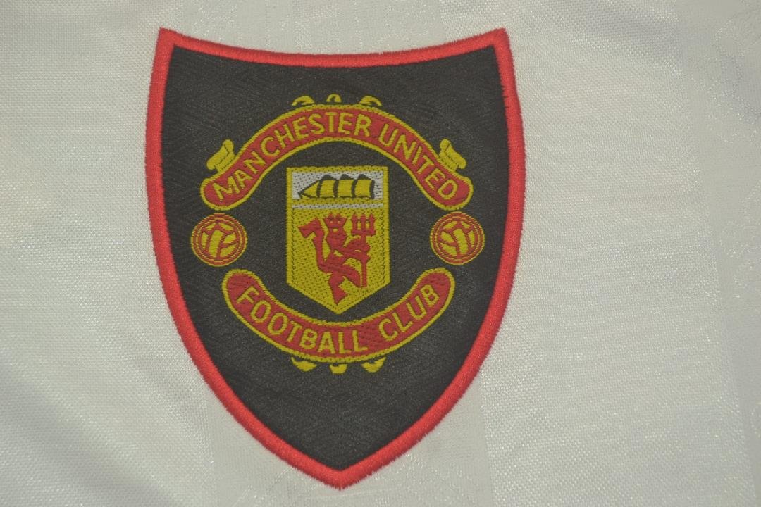 Camisa Manchester United Away 97/99 - Versão Retrô "Giggs" Nº 11 - Imagem 9