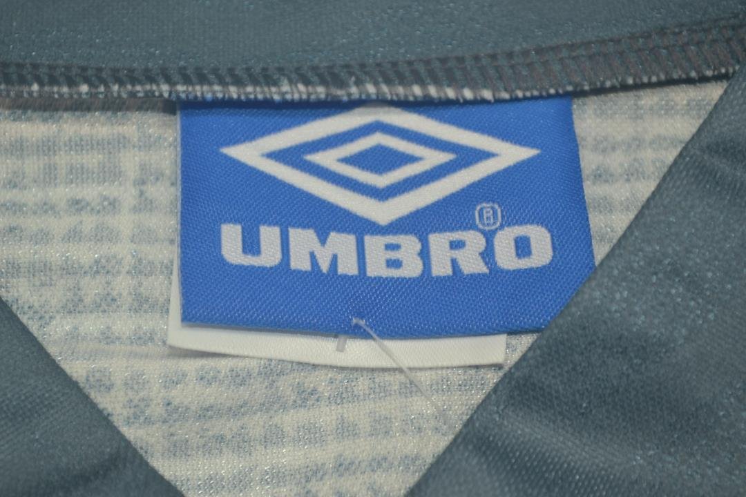 Camisa Manchester United Away 95/96 - Versão Retrô "Cantona" Nº 7 - Imagem 6