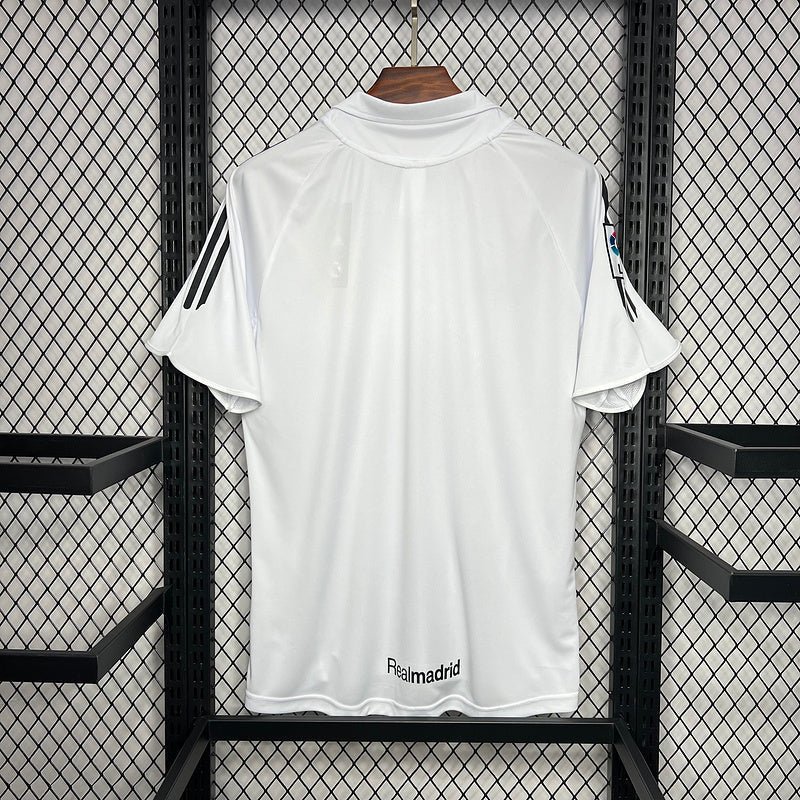 Camisa Real Madrid l Retro 2005/06 - Imagem 8