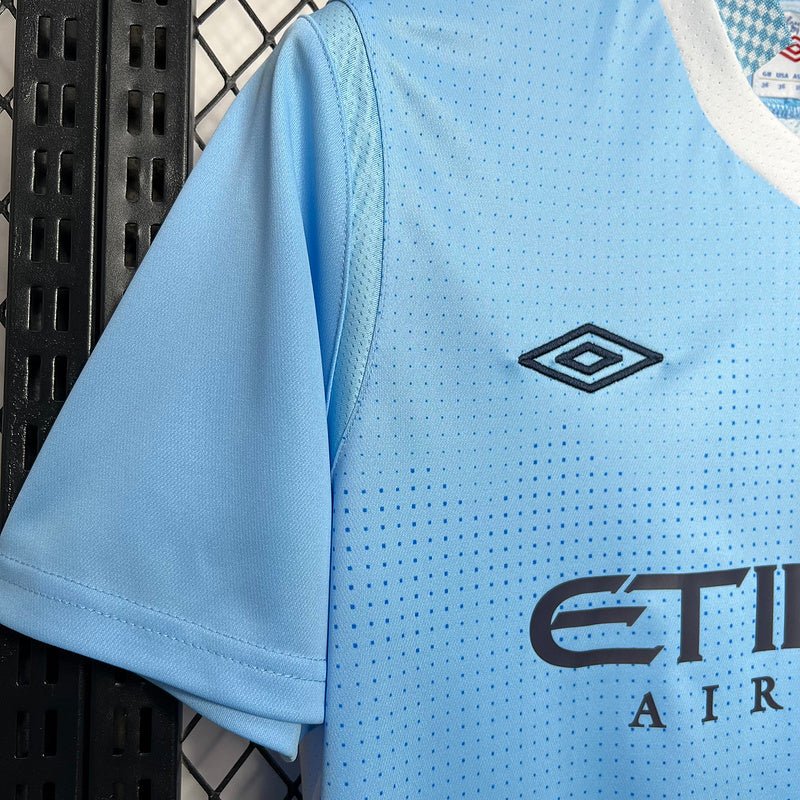 Camisa Manchester City l Retro 2011/12 - Imagem 4
