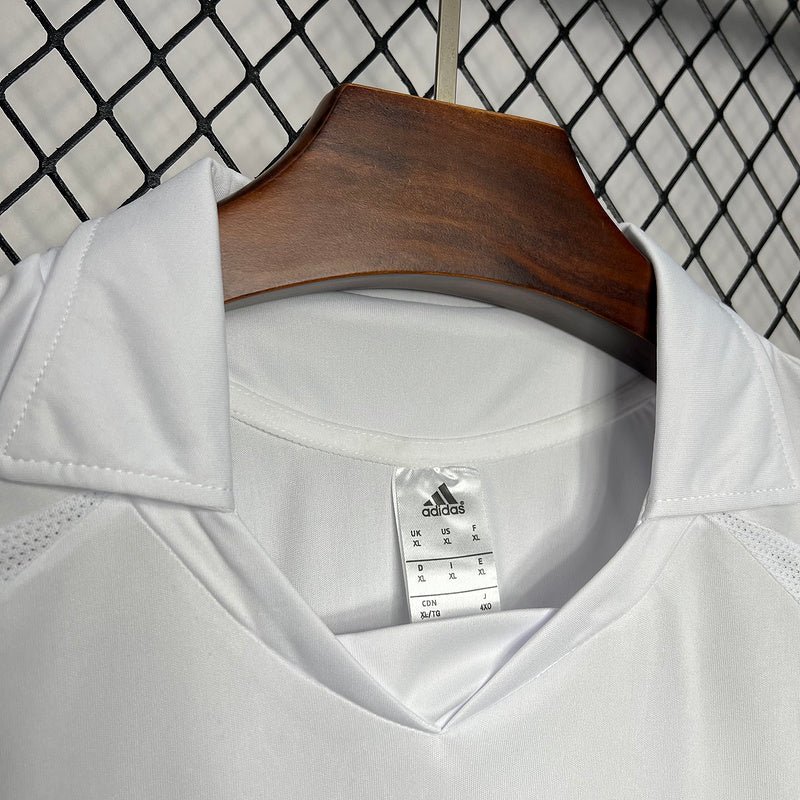 Camisa Real Madrid l Retro 2005/06 - Imagem 2