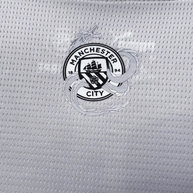 Camisa Manchester City 2024/25 - Edição Ano do Dragão - Imagem 4