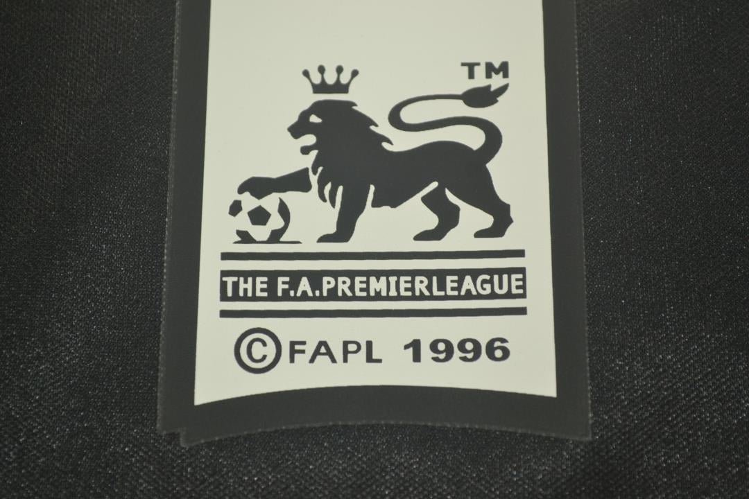 Camisa Manchester United Away 98/00 - Versão Retrô "Sheringham" Nº 10 - Imagem 8