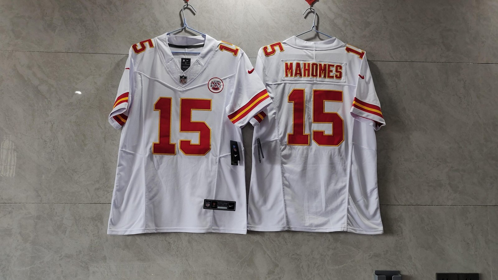 Camisa NFL Kansas City Chiefs Vapor F.U.S.E. Limited Jersey Branca - Imagem 2