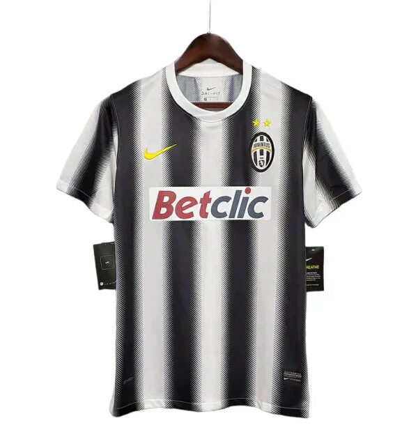 Camisa Juventus Retrô 2011/2012 Preta e Branca -