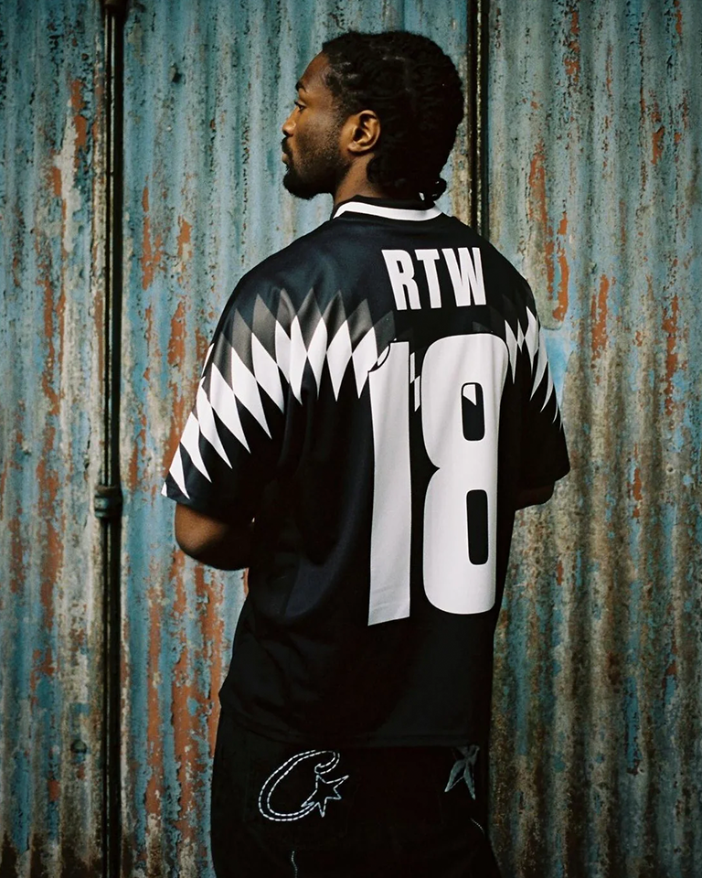 Corteiz Club RTW Football Jersey - Black - Imagem 9