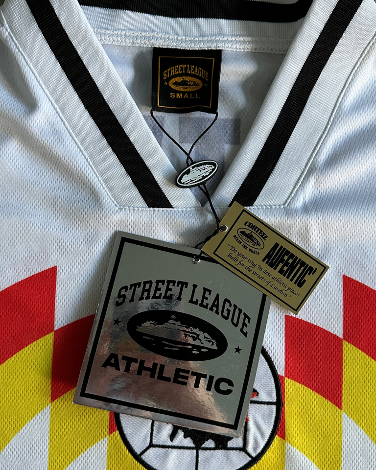 Corteiz Club RTW Football Jersey - Tee White - Imagem 5